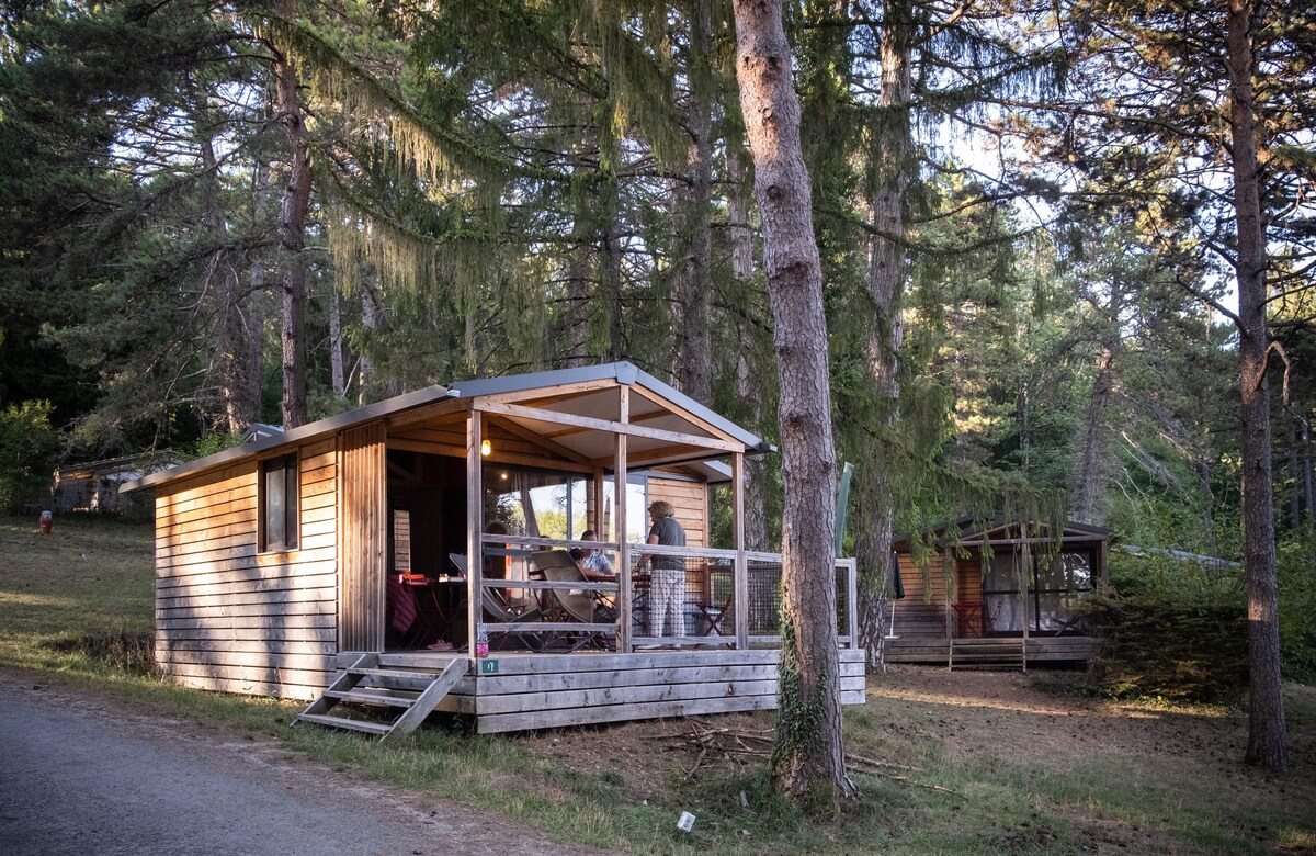 Chalet Evasion | Huttopia Divonne les Bains