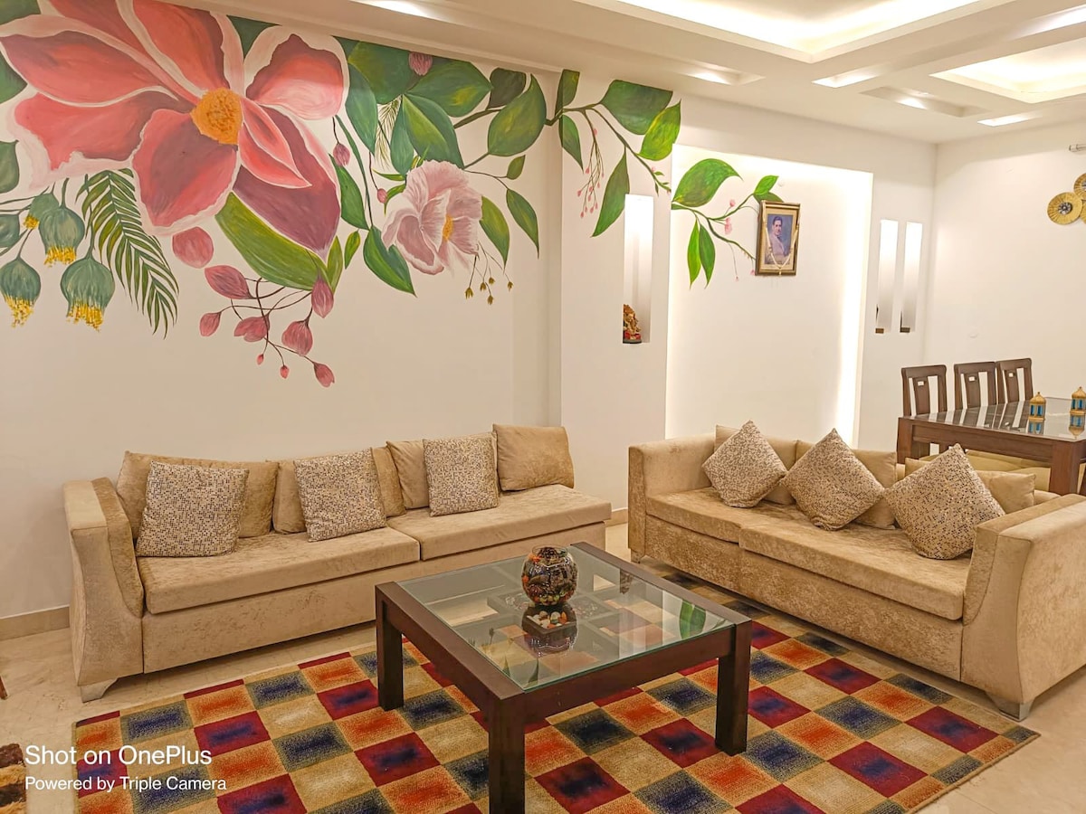 BnBBuddy Stupendous Home In Shalimar Bagh