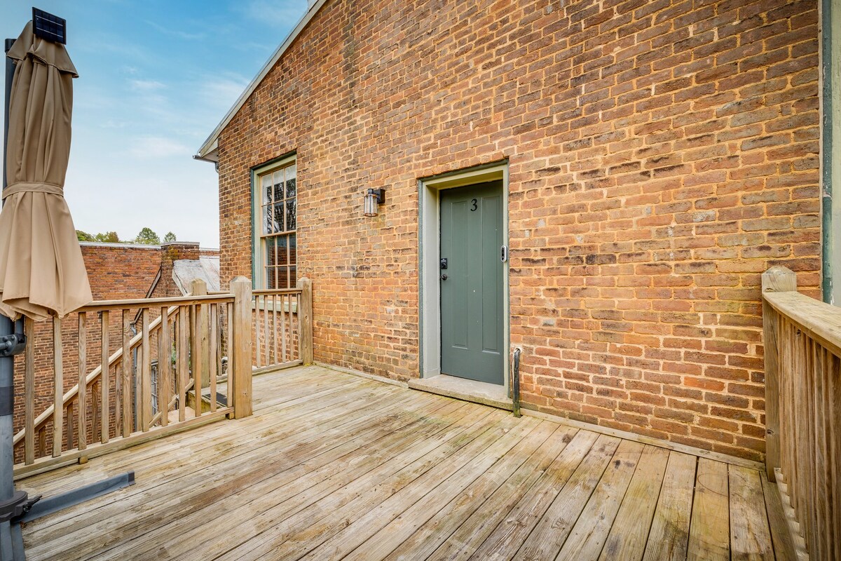 Olde Towne Loft on Main Street