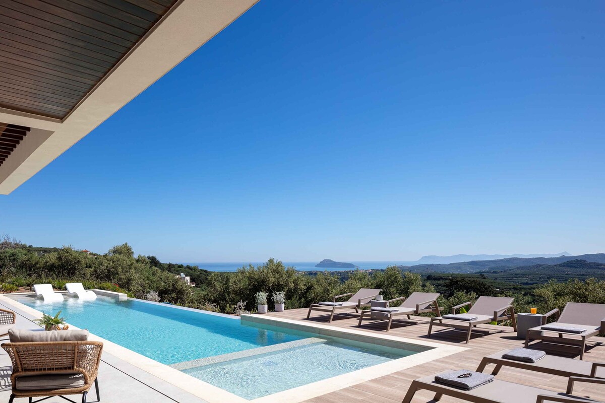 Villa Aglaea | Saltwater Pool & Amazing Seaview!