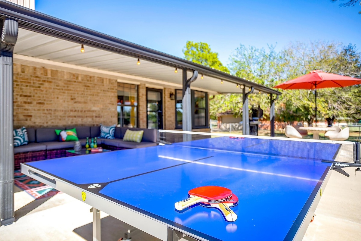 5bed Granbury Home with Hot Tub and Outdoor Games