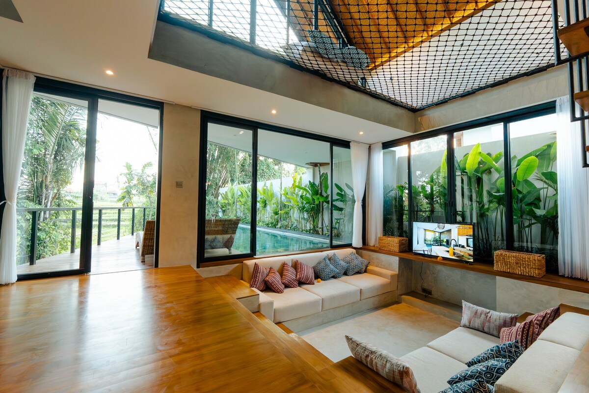 Peaceful River Retreat Villa near Tanah Lot