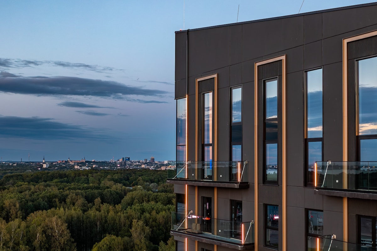 Penthouse in Tallinn: Luxurious Skyline Retreat