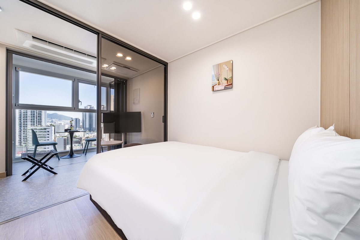 存档4H酒店- -2人早餐，包括Premier Double, Pet Friendly Floor, New Construction, Busan Seo-myeon