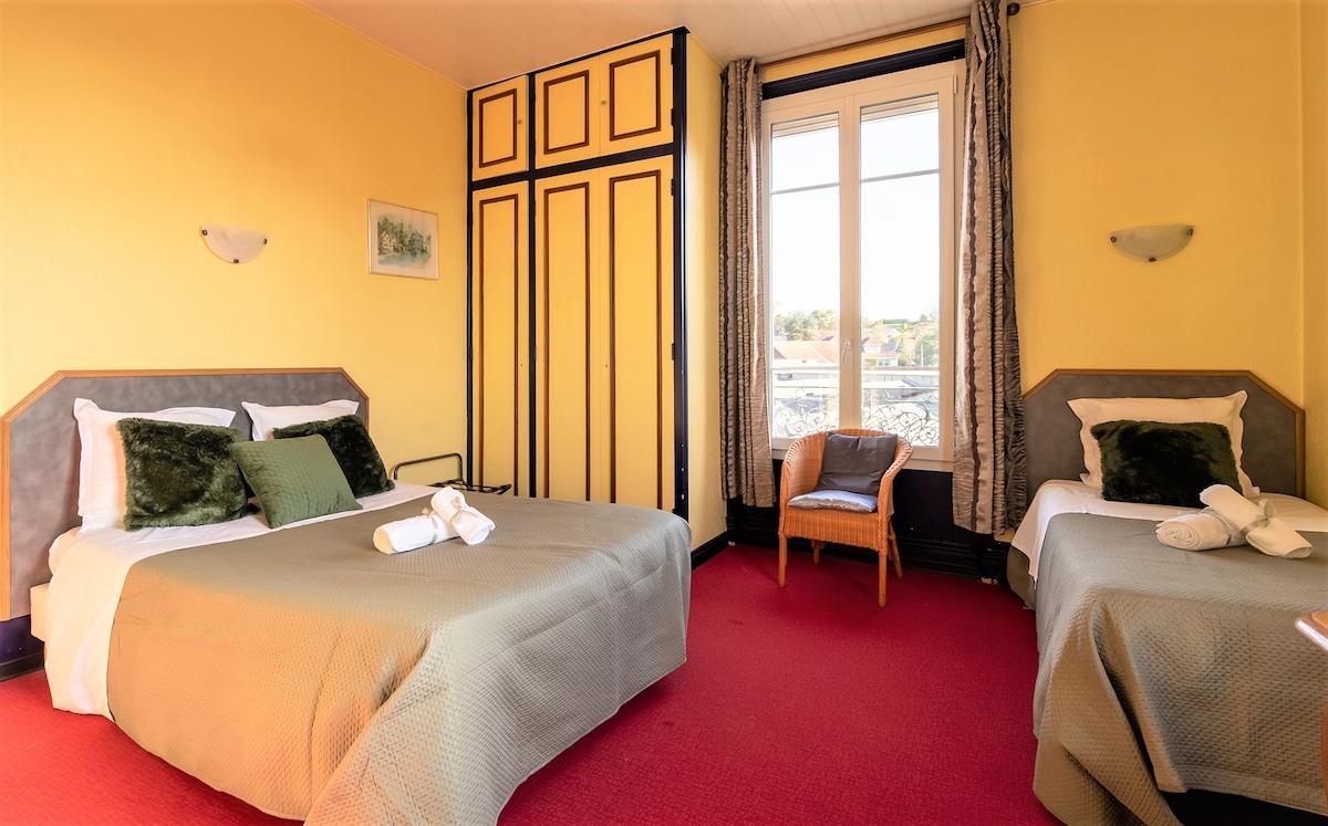 Montdidier Hôtel Chambre Triple