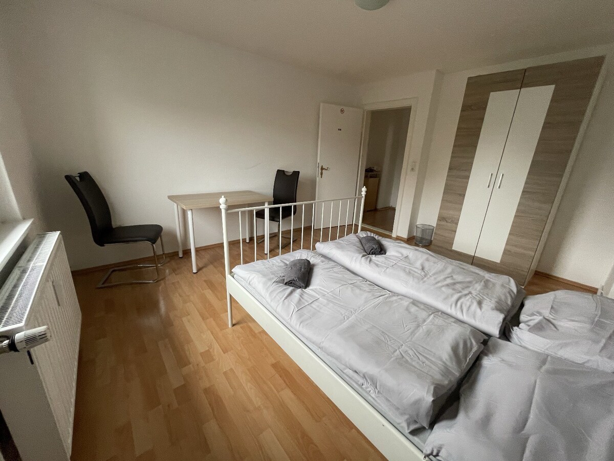 Budgetzimmer zentral in WHV