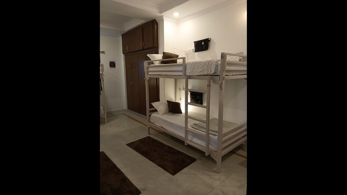 A Bed in Premium 6-Bed A/C Dorm