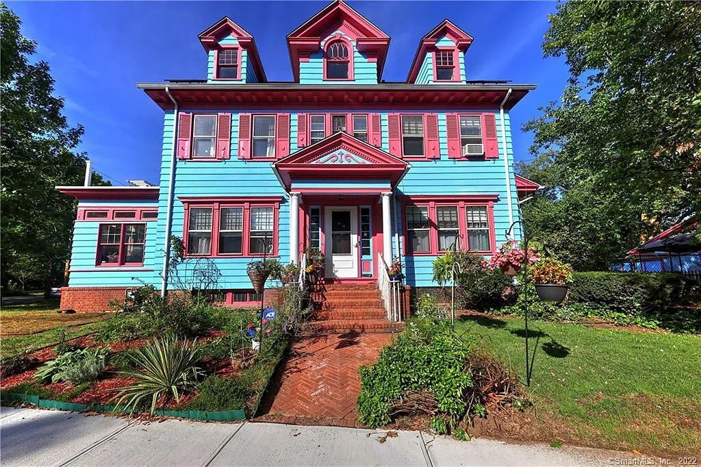 Colorful House Near Yale Bowl