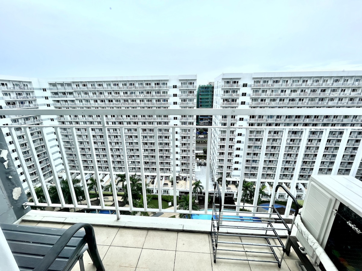 Shell Residences C W/Balcony Pool View, Pasay City