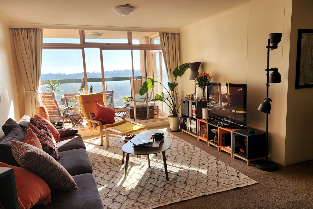 Luxury apartment with a stunning view in Bondi