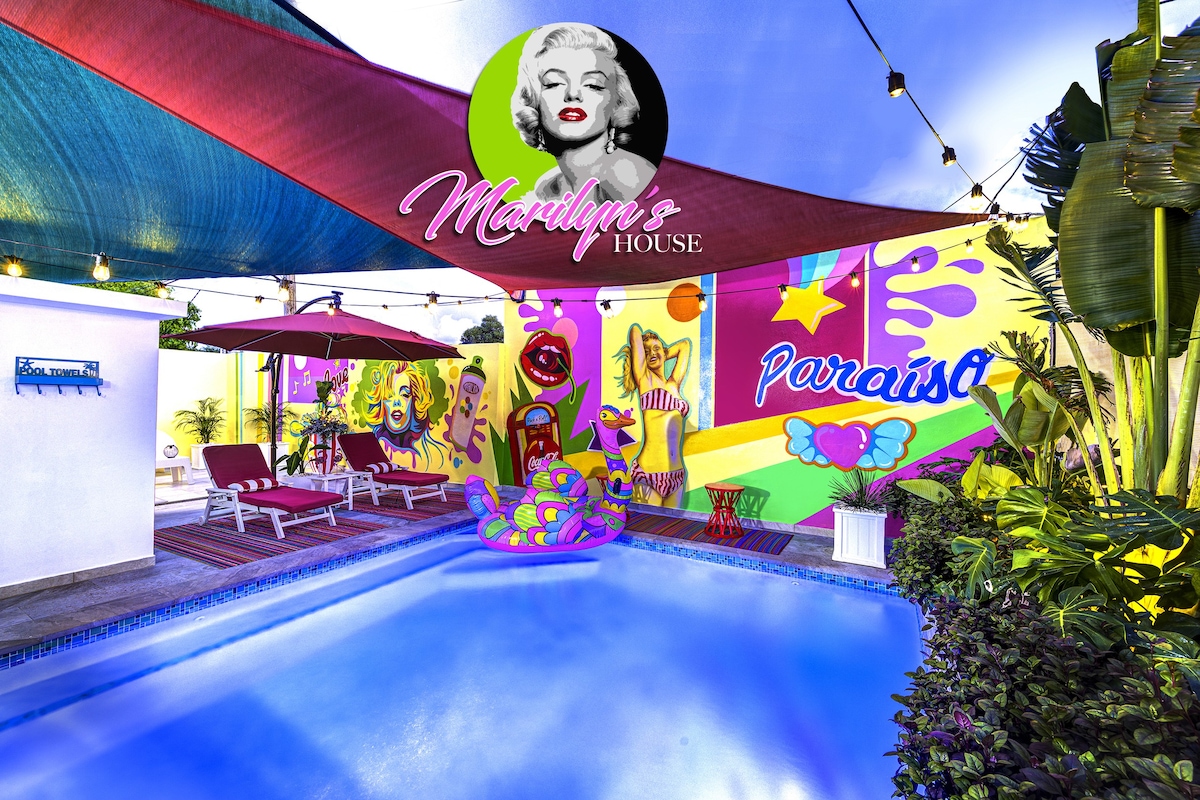 Marilyn Monroe Themed Home/private saltwater pool