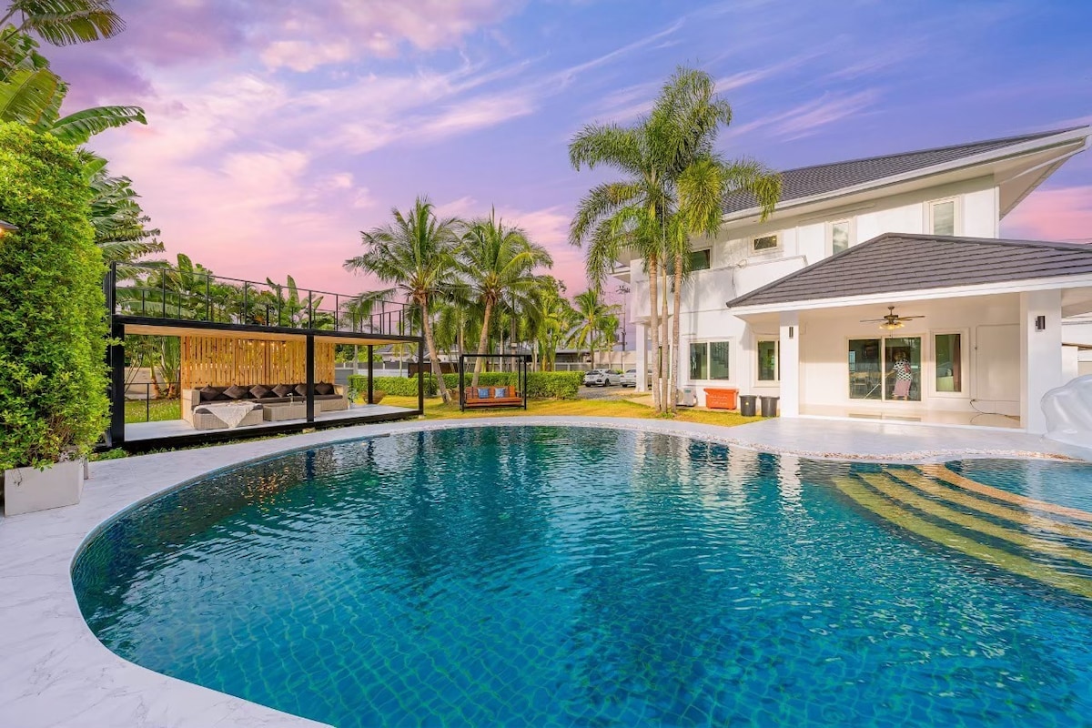 6BR Green Villa Near Siam Country Club Plantation