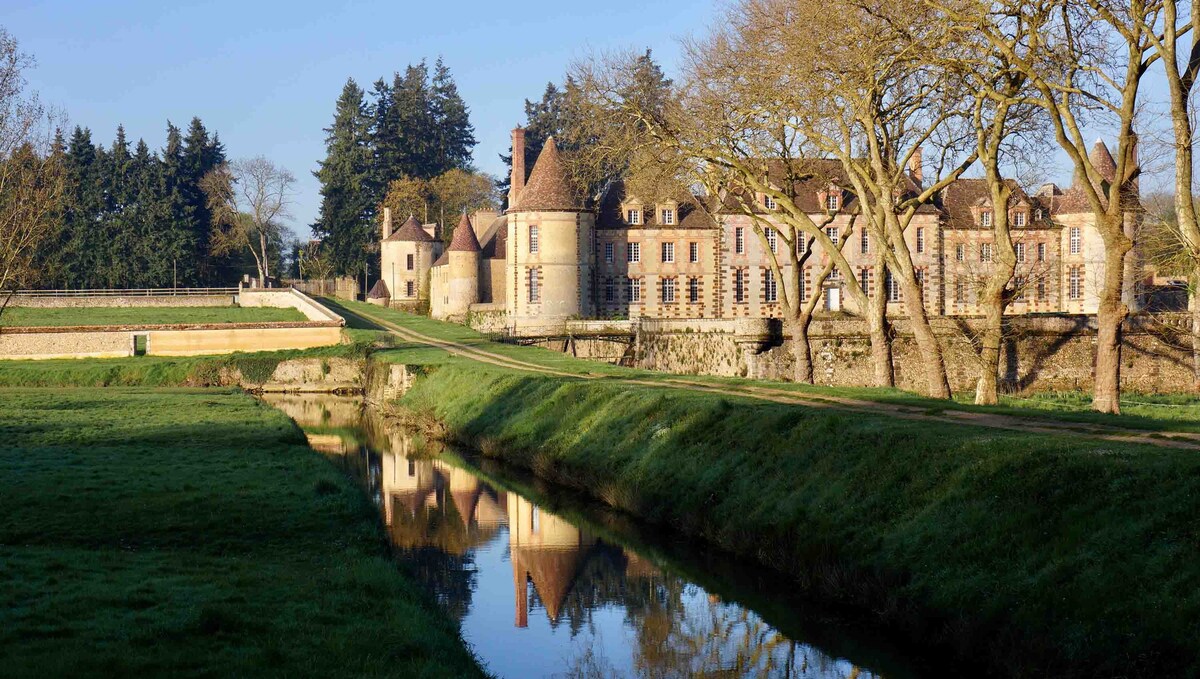 Suite Familiale au Château de La Rivière