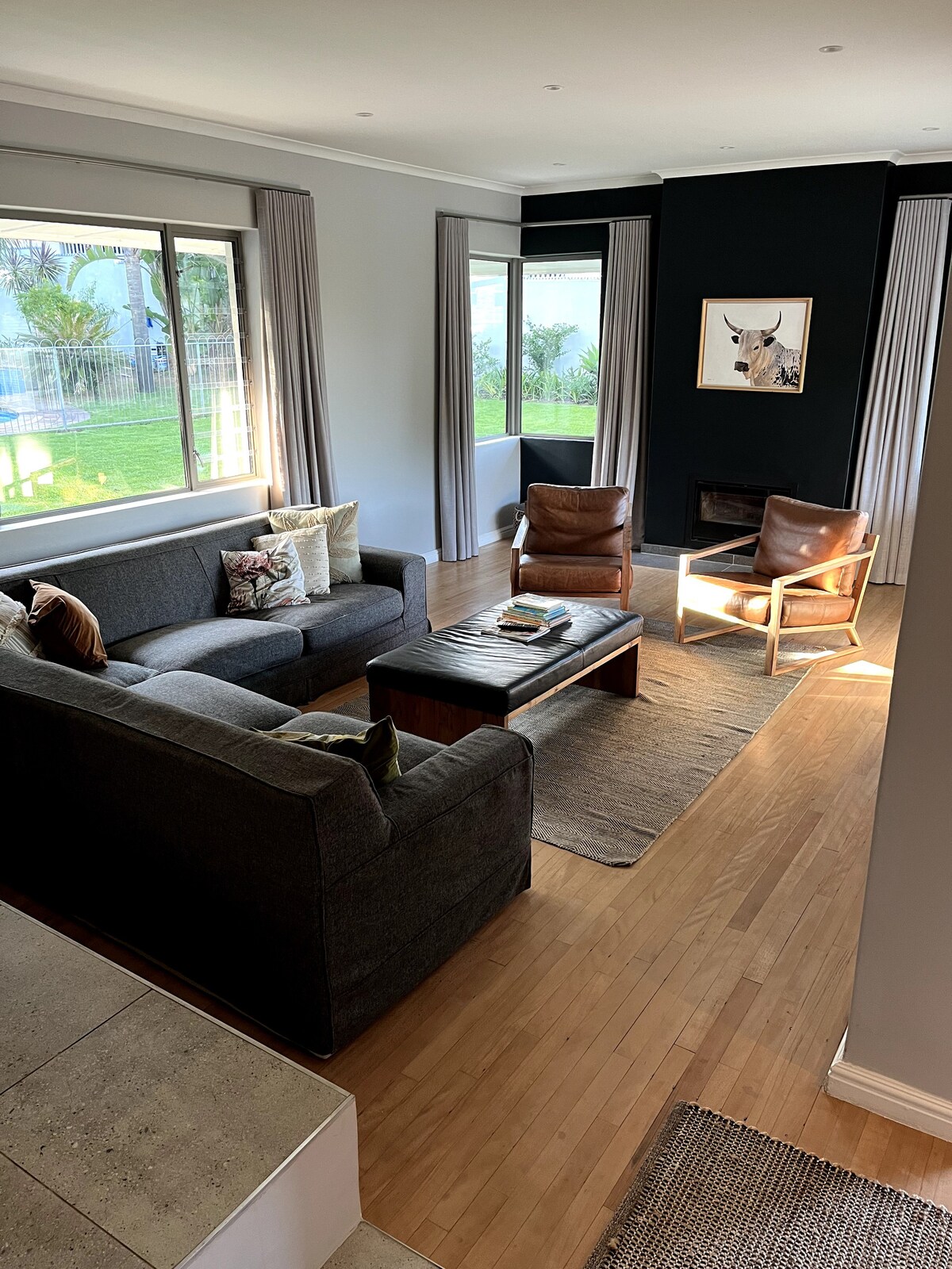 Modern 4-bedroom Durbanville