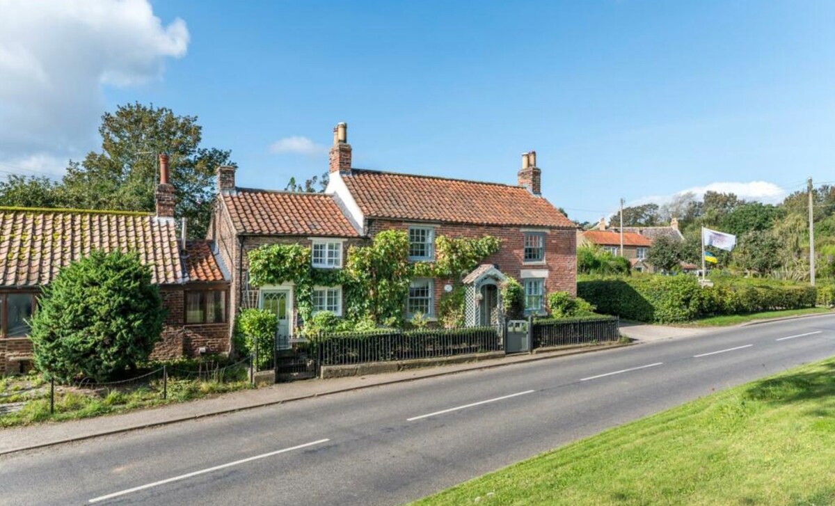 Yew Tree Cottage, Normanby, York