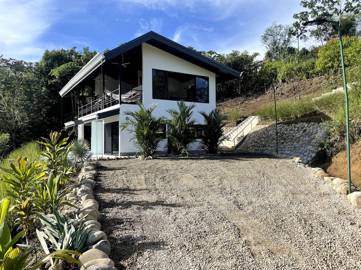 Refugio La Montaña, Costa Rica - Chic Retreat/Pool