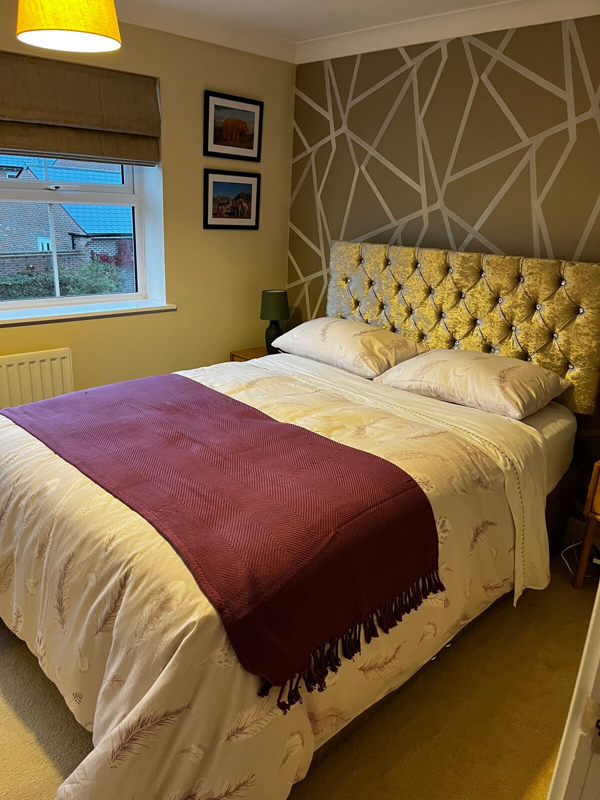 Stansted Airport - Double room overlooking garden