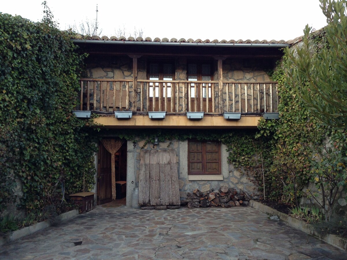 Casa Rural La Luciérnaga.