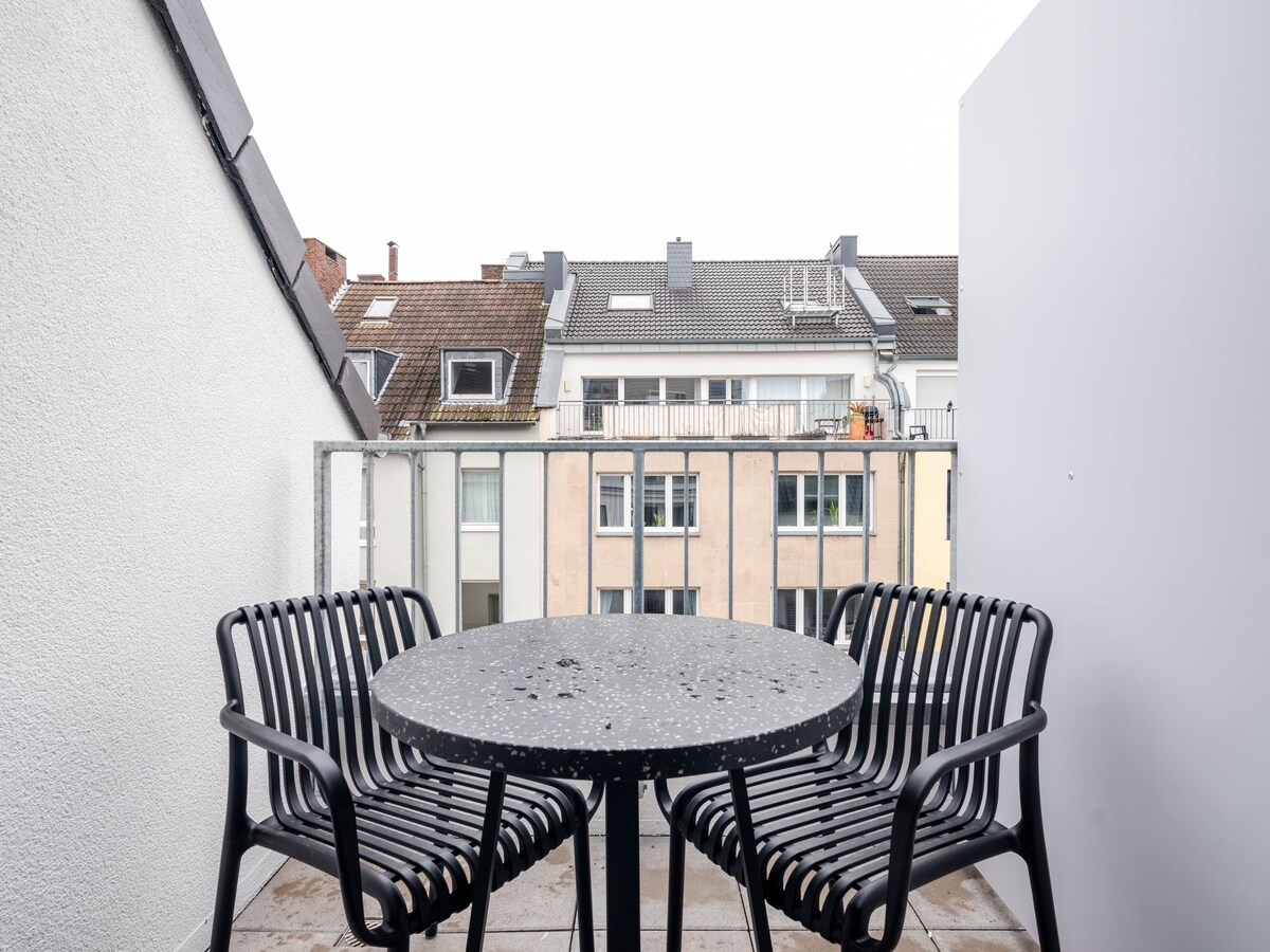 numa I Modern Apartment in Downtown Düsseldorf