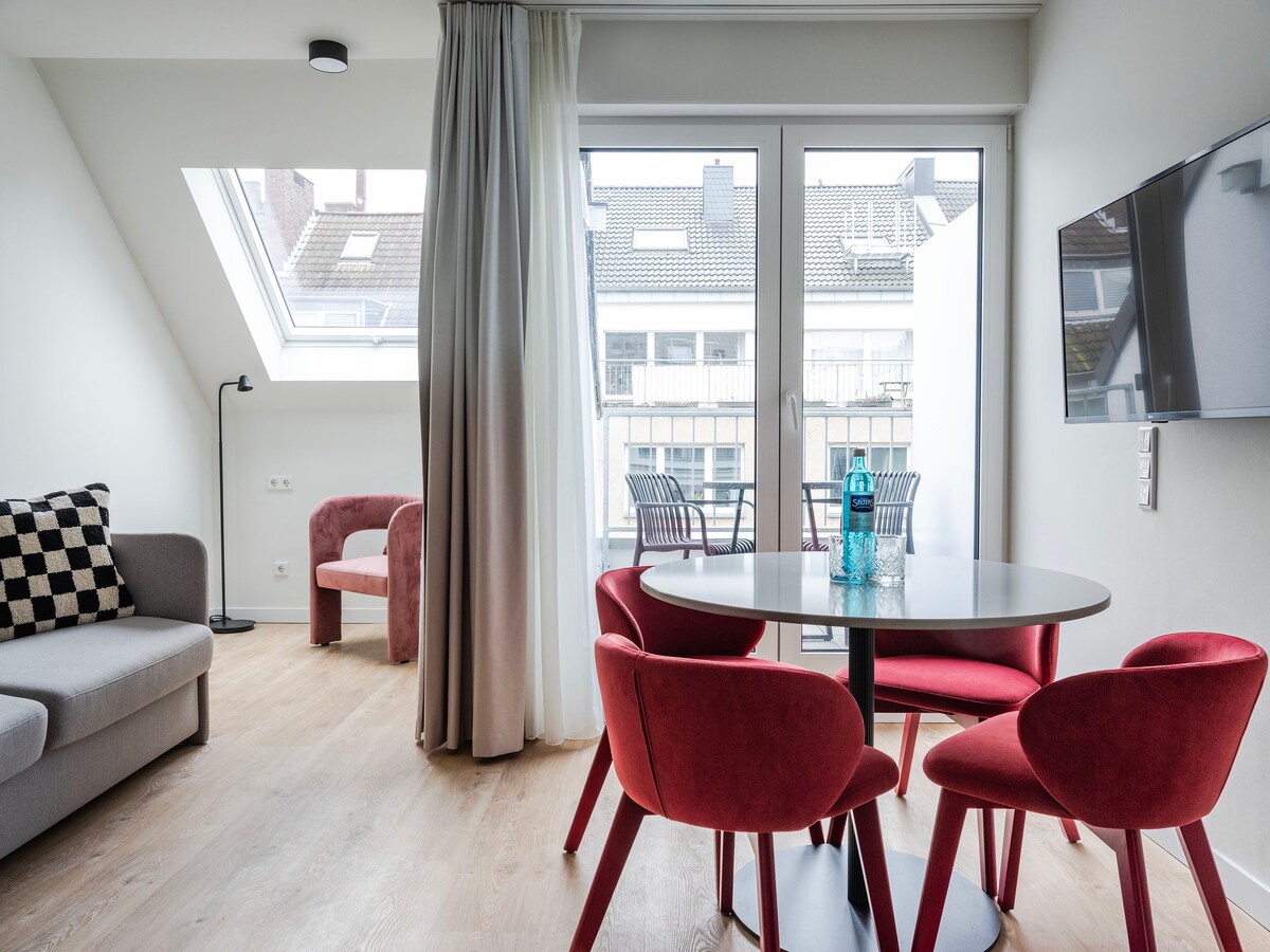 numa I Modern Apartment in Downtown Düsseldorf