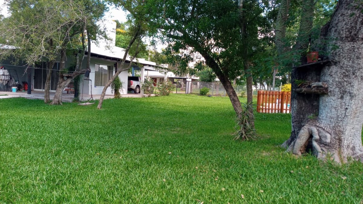 Casa Amplia-ParquePileta-Quincho