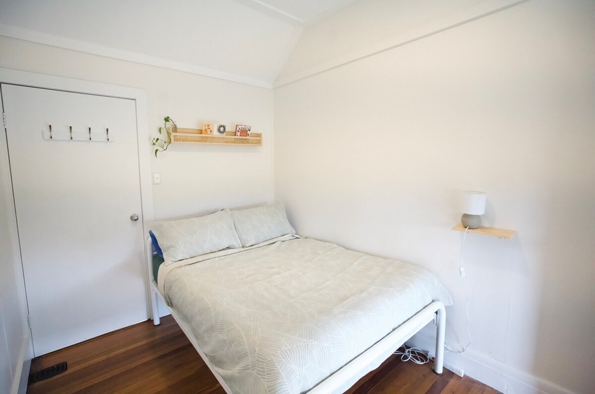 Rent-a-YHA Pittwater Eco Sydney