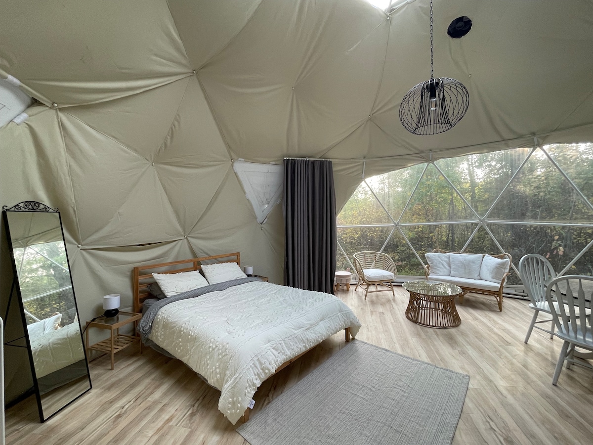 Dome Cabin In The Woods