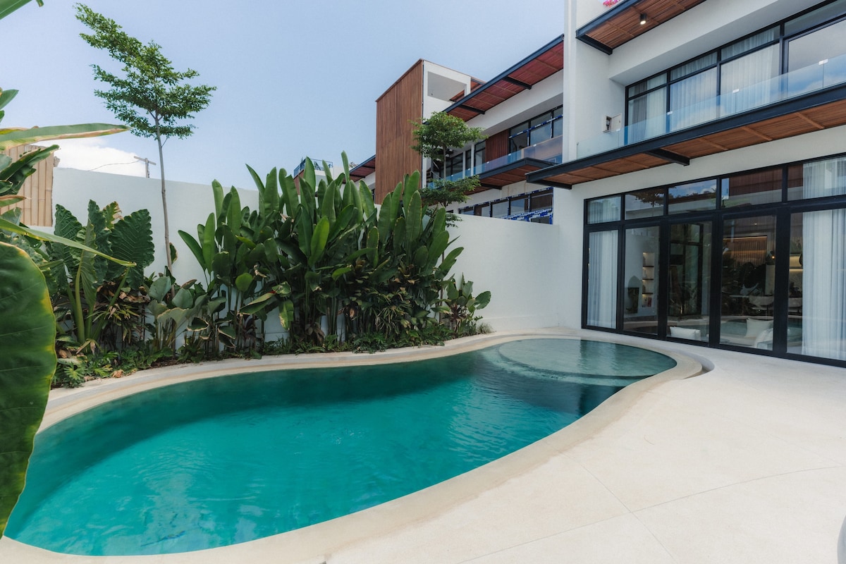 3BR Villa Luxury, 4 mins to Canggu beach +rooftop