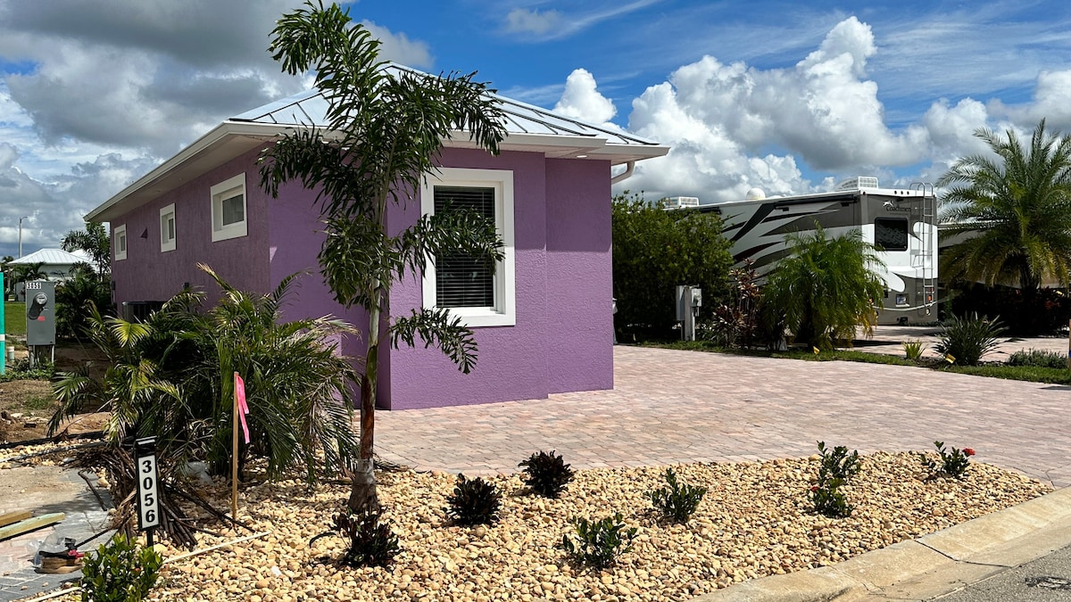 Resort Living "WHOLE HOUSE" in Central Florida