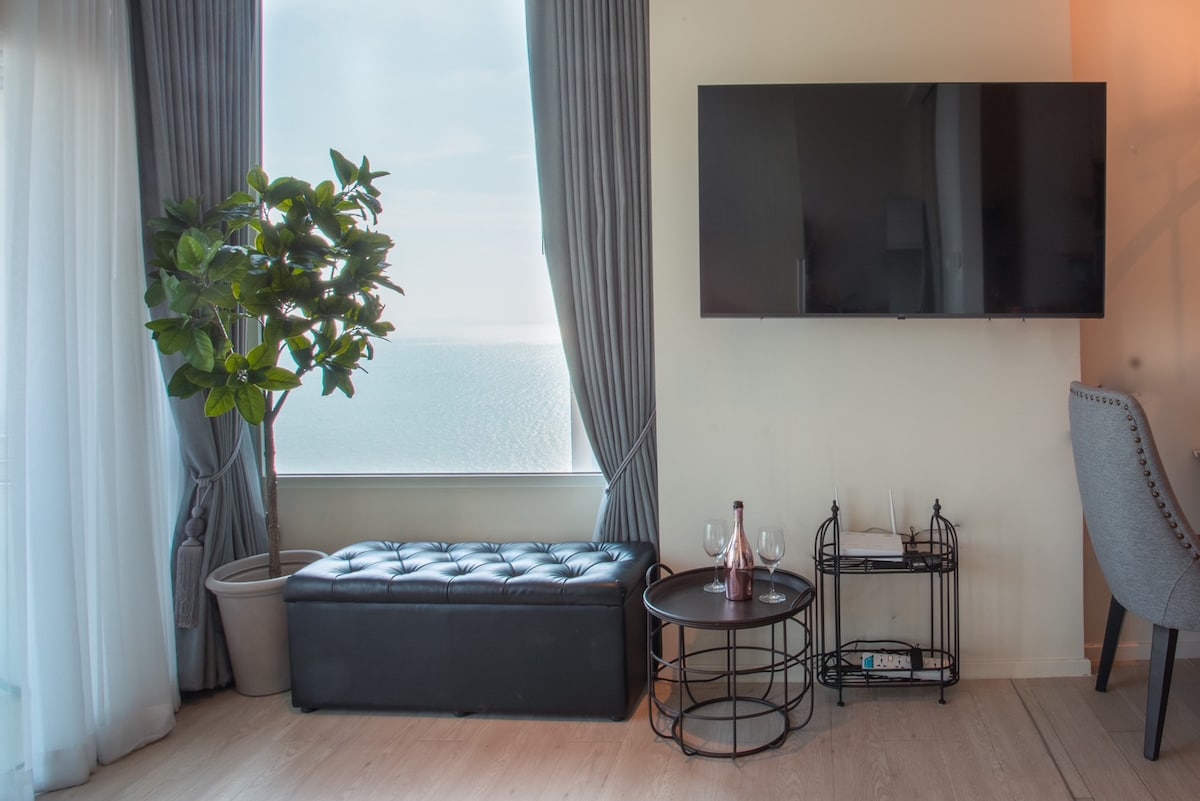 Pattaya 1BR Sea view