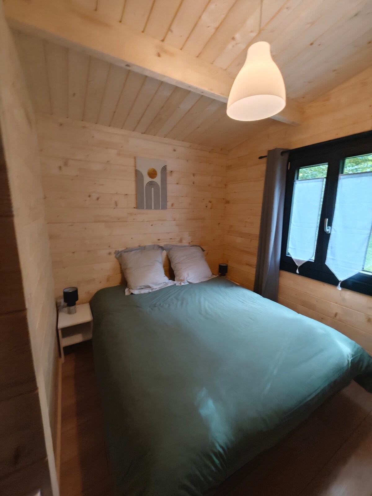 Chalet du loup de 35m² avec jacuzzi