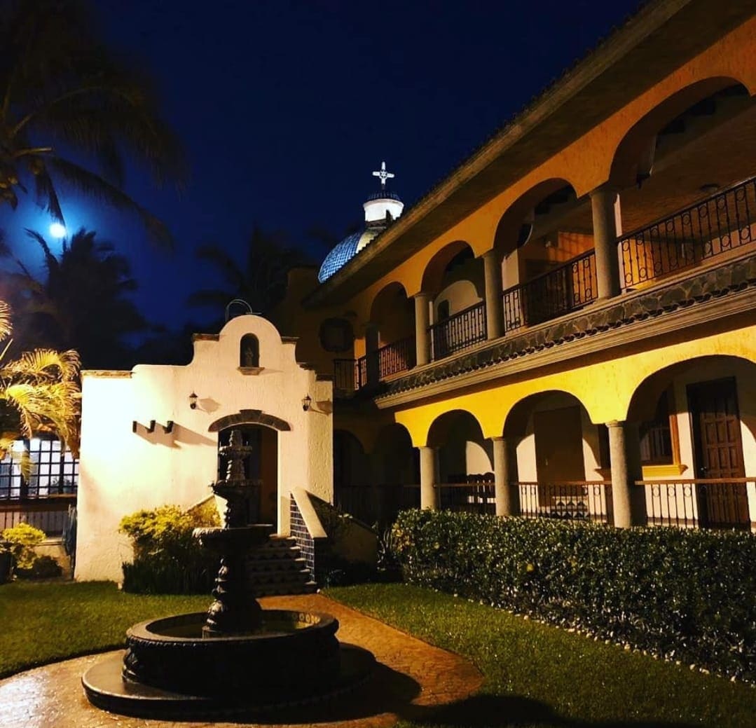 Gran Hacienda a pasos del mar