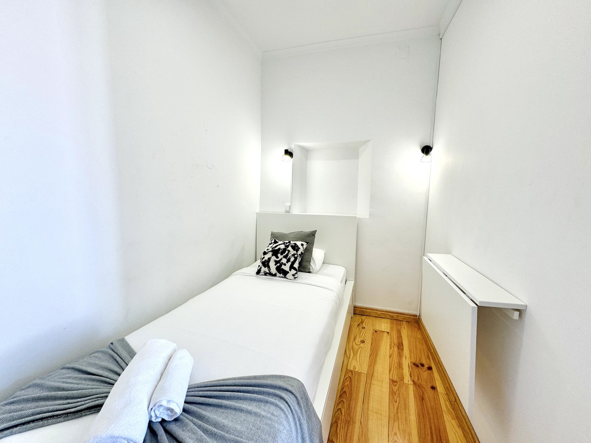 卧室4 -带独立卫生间Bica