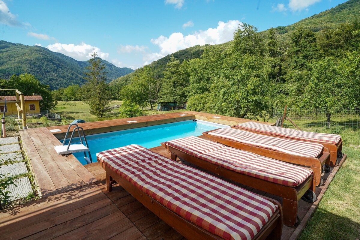 La Casa di Loia, holiday home with exclusive pool