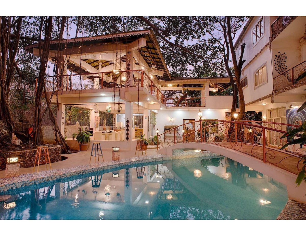 11BR Party Stay w Private Pool