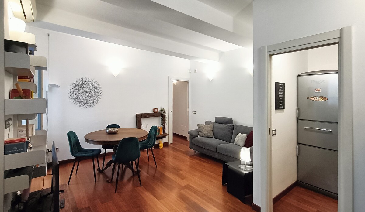 2 bedrooms, Arena, Chinatown