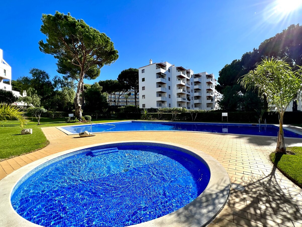 [Vilamoura] Spacious w/ Swimming Pool & View