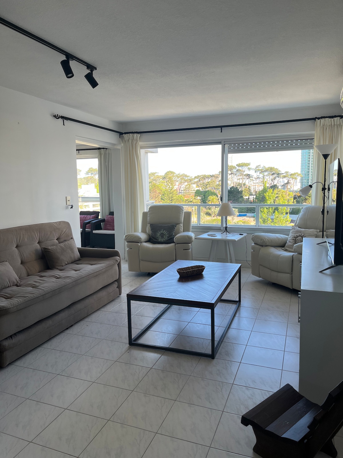 Apartamento sobre playa Mansa