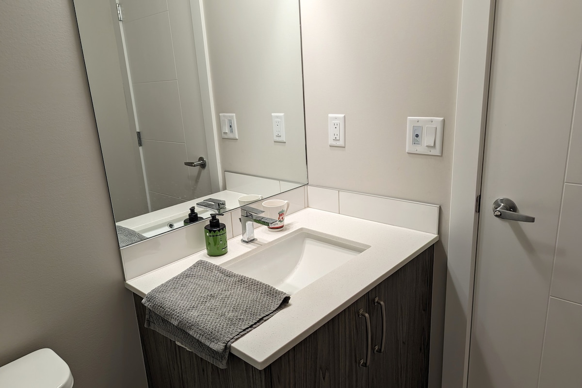 Master Bedroom with Ensuite Bathroom in NW Calgary