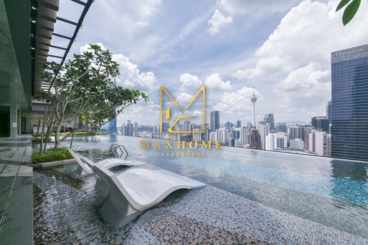 Sky pool@Axon Bukit Bintang Studio A2
