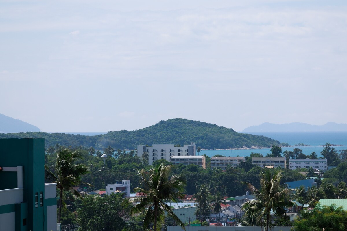 Amazing Sea Views , Pool , Gym bbq area