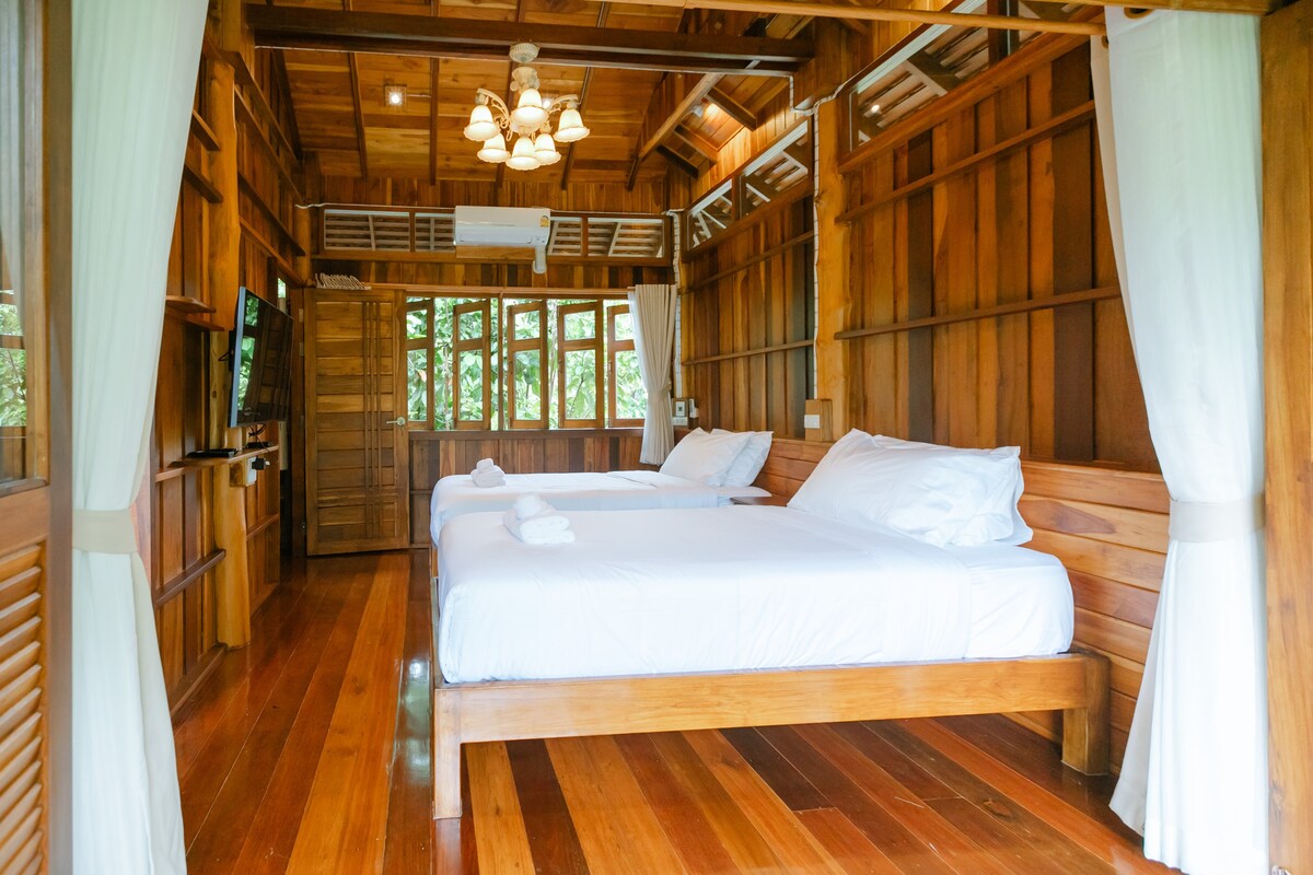 Saksila Resort - Twin Bed Villa