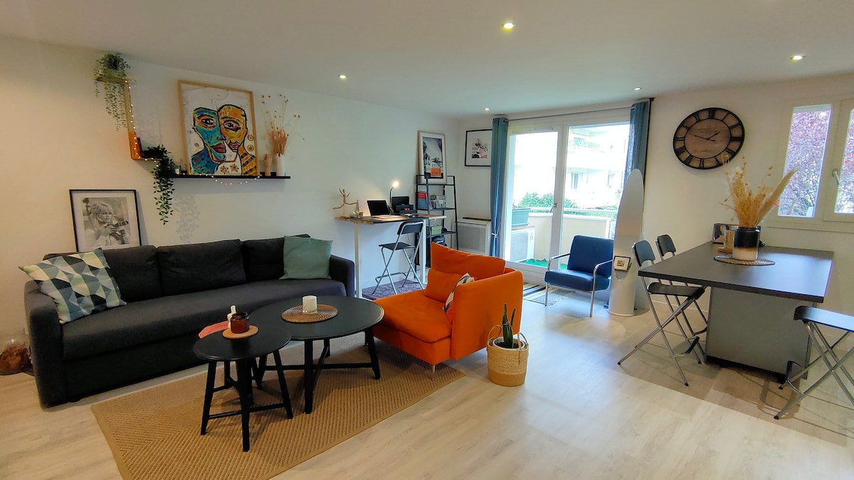 Cozy and bright apartment just outside Geneva