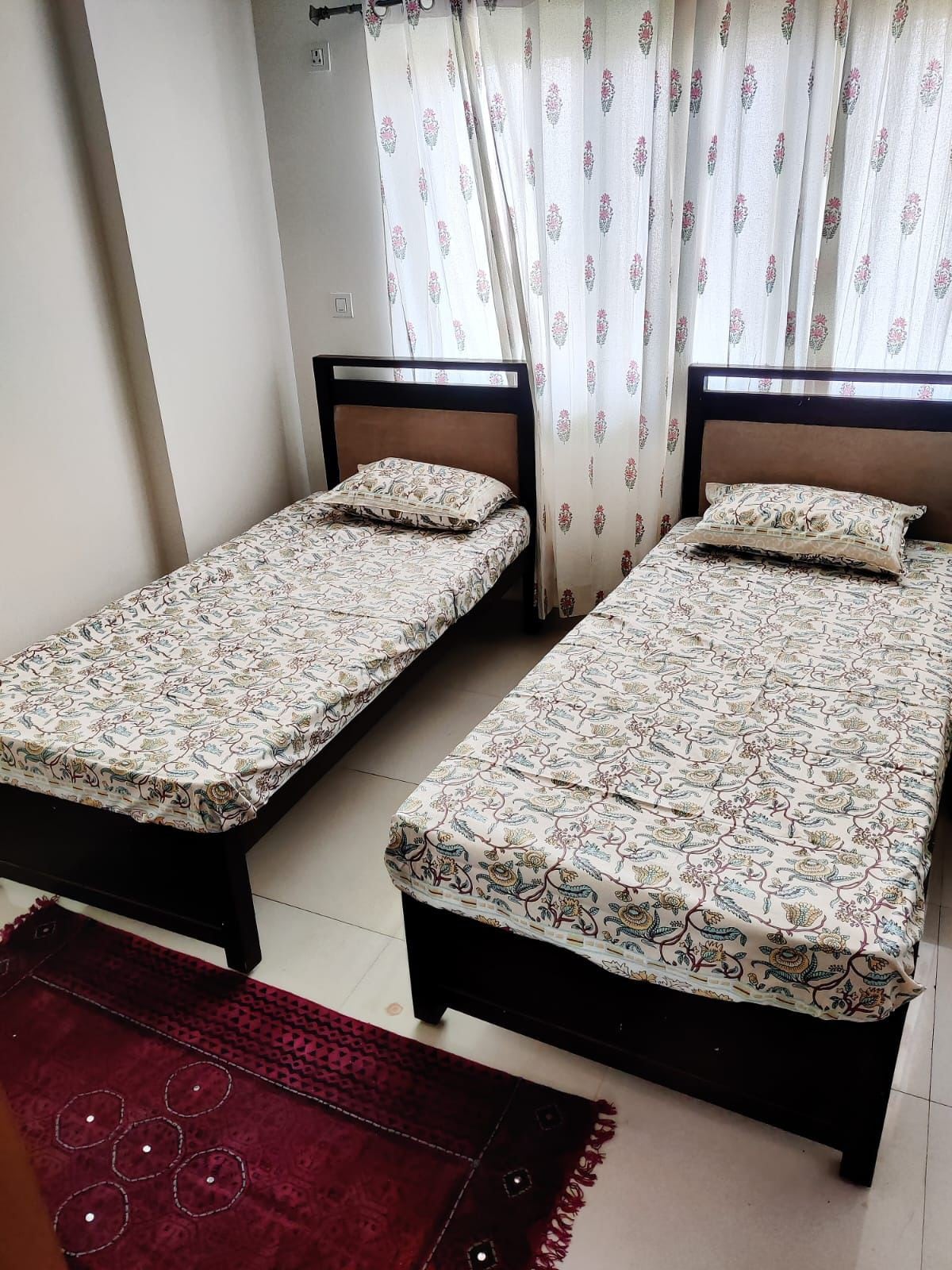 Spacious Three Bedroom Flat in Kelambakkam