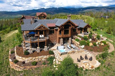 Luxury MountainTop Estate * Pano Views * Hot Tub
