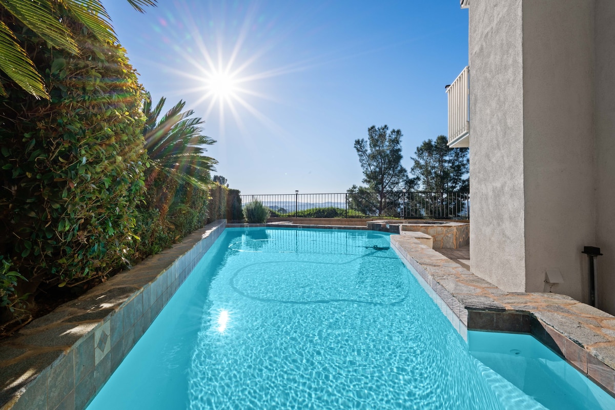 Modern 4B 2.5BA Pool Spa With Panoramic Views