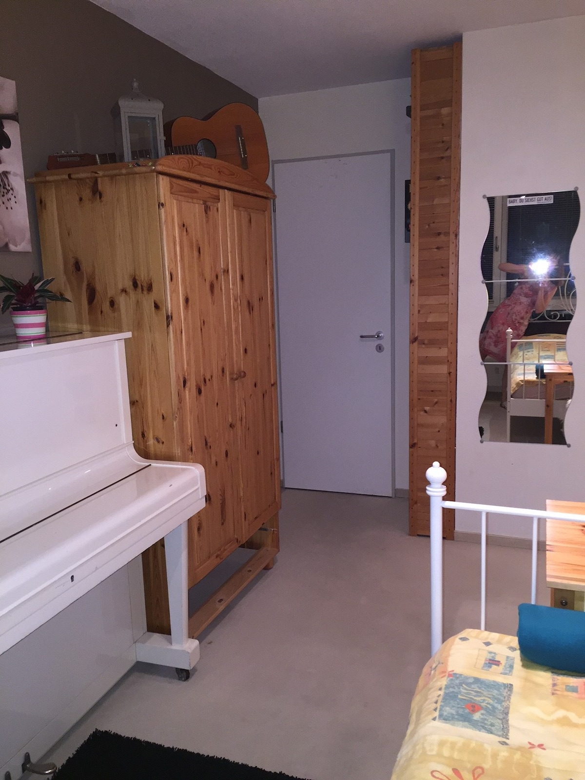 Cosy room with piano&private bathroom-top location