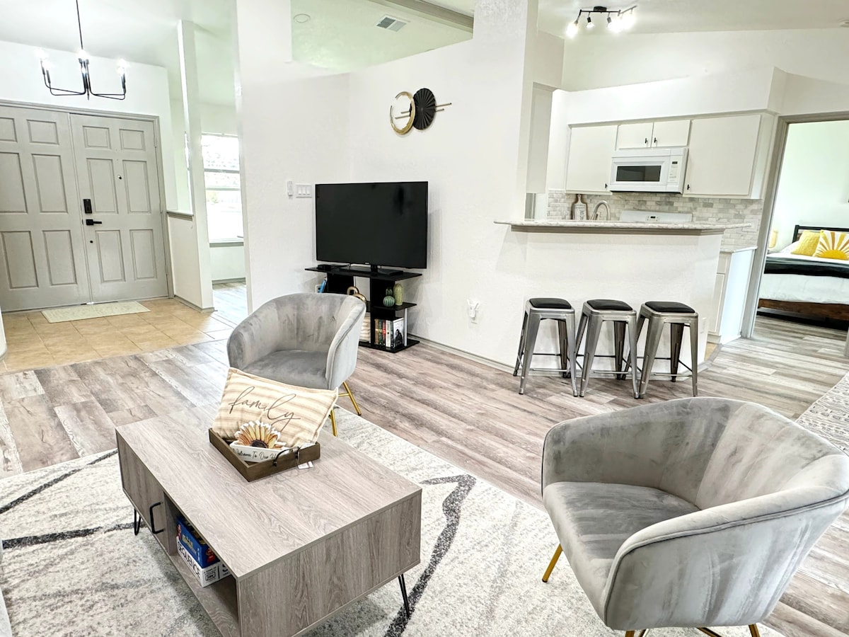 Relax Modern 3BR 2Bath - NW Austin | Sleeps 10