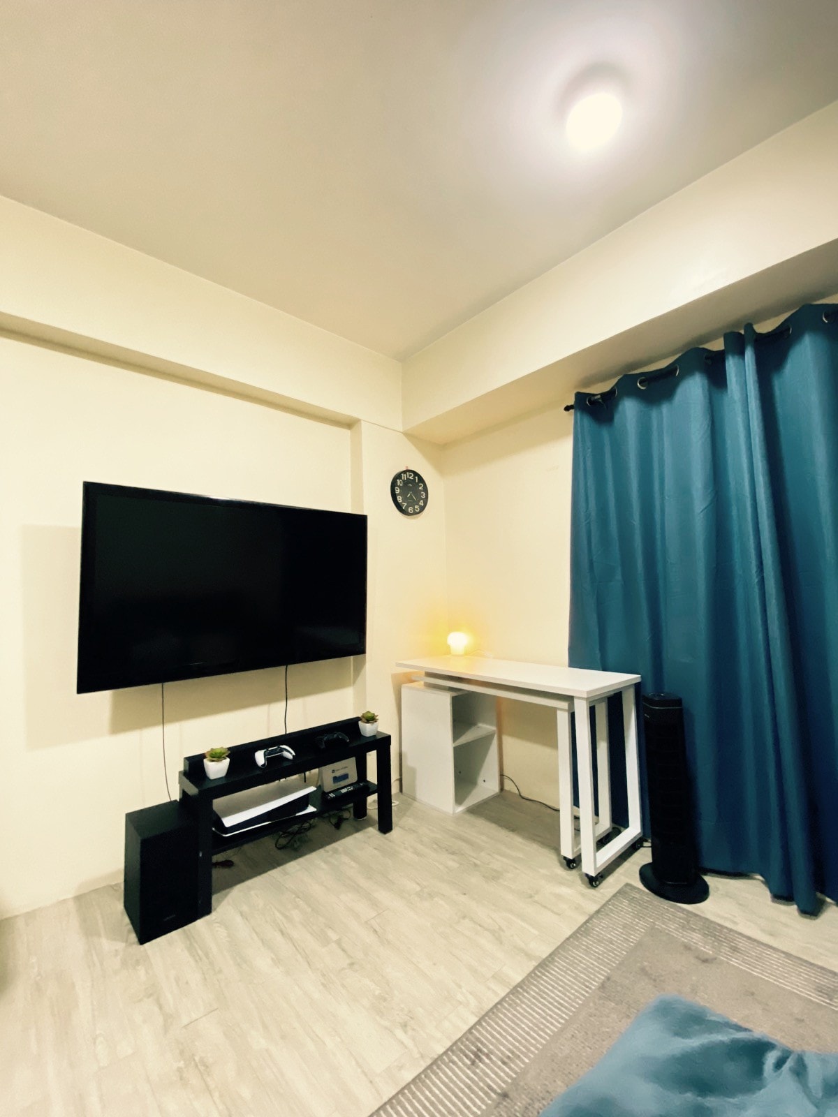 Condo Unit for Gamers/Remote Workers