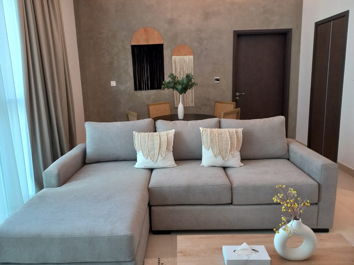 Luxury 1-Bed Downtown Views with Dubai Mall access